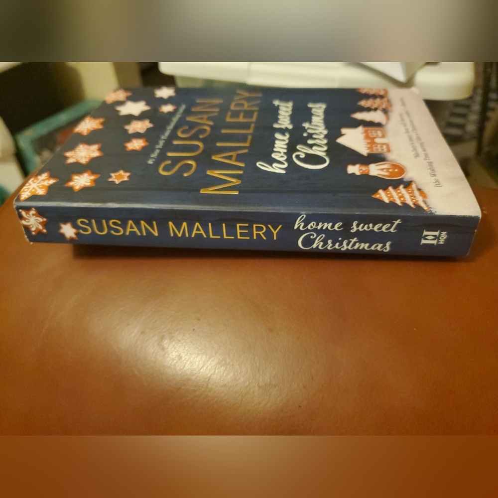 Home Sweet Christmas by Susan Mallery. Used condition - Picture 5 of 5